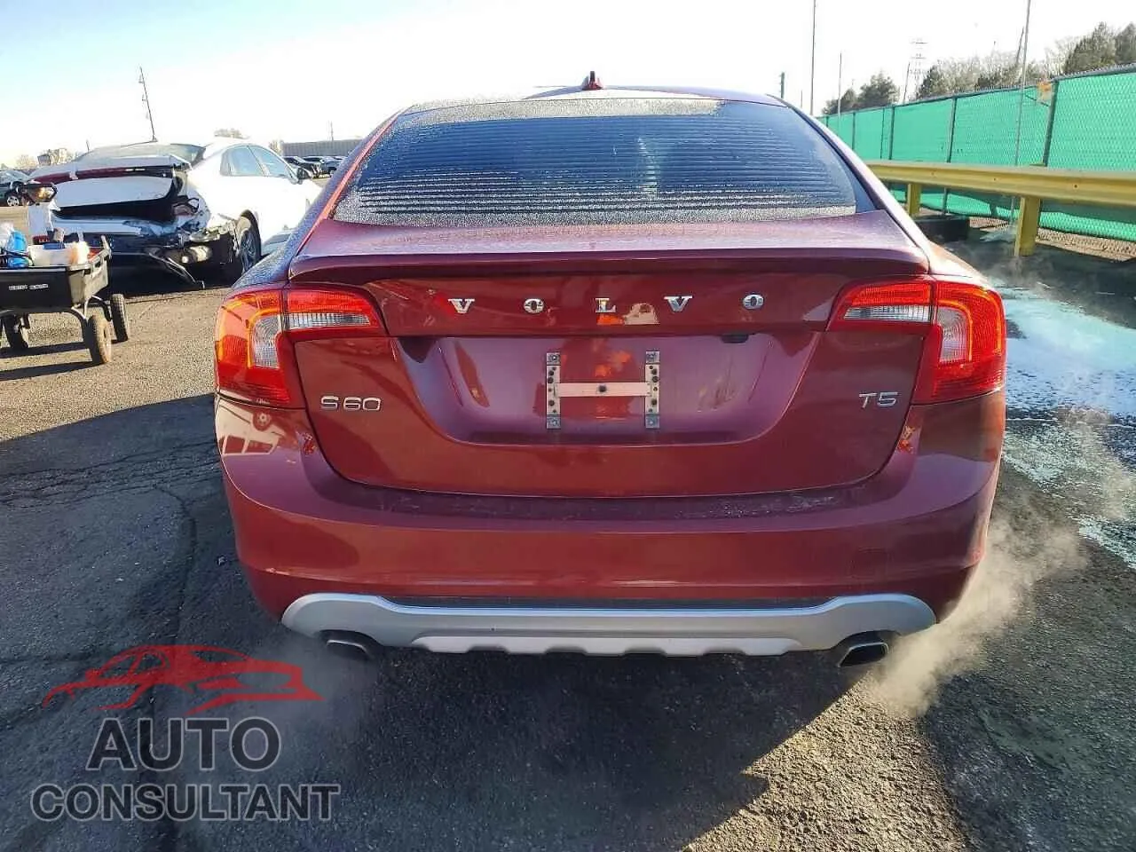 2012 VOLVO S60 Damaged VIN YV1622FS5C2020708 – engine bay