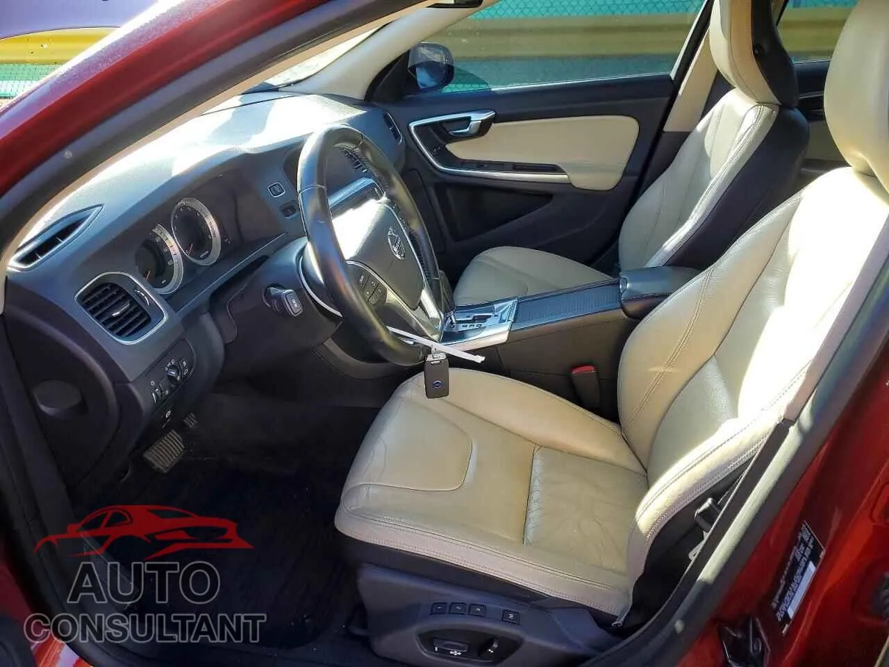 2012 VOLVO S60 Damaged VIN YV1622FS5C2020708 – exterior detail