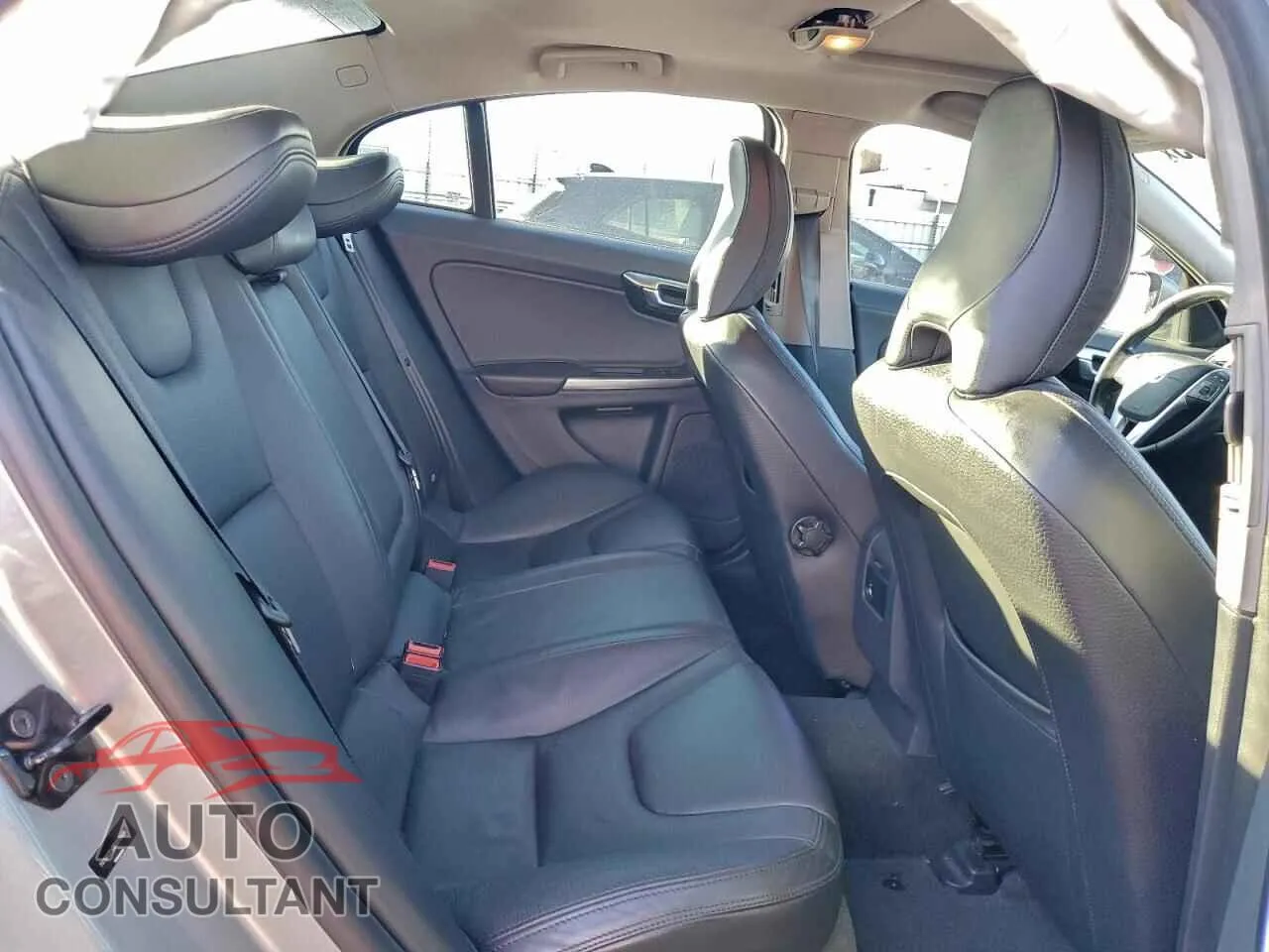 2011 VOLVO S60 Damaged VIN YV1902FH0B2019486 – odometer reading