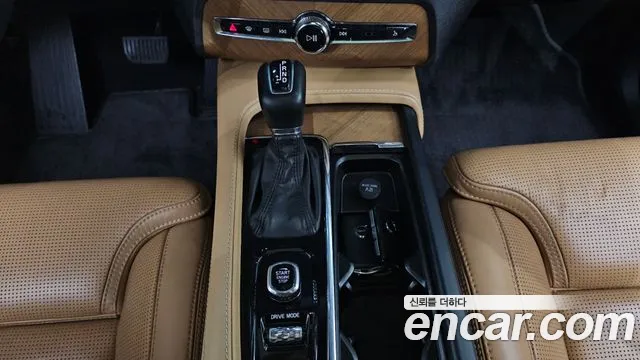 2019 Volvo XC90 2nd Gen D5 Inscription Sold VIN YV1LF68TCK1427285 – rear exterior