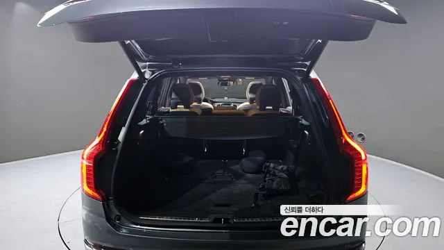 2019 Volvo XC90 2nd Gen T6 Inscription Sold VIN YV1LFA22CK1430705 – rear exterior