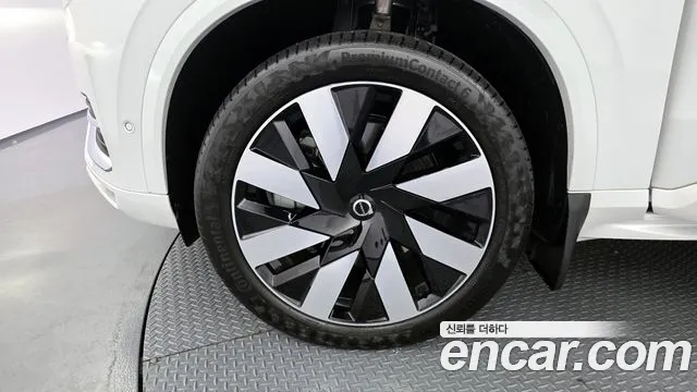 2024 Volvo XC90 2nd Gen T8 Ultimate Bright Hybrid Sold VIN YV1LFH603R1227279 – undercarriage