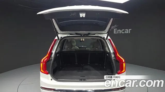 2024 Volvo XC90 2nd Gen T8 Ultimate Bright Hybrid Sold VIN YV1LFH604R1254040 – rear exterior