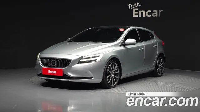 2018 Volvo V40 T5 Sold VIN YV1MV40LDJ2513011 – engine bay