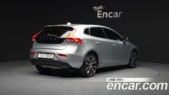 2018 Volvo V40 T5 Sold VIN YV1MV40LDJ2513011 – photo 14