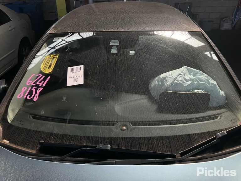 2014 Volvo V40 Used VIN YV1MV4250E2148173 – front exterior