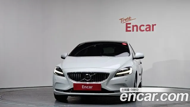 2018 Volvo V40 D3 Sold VIN YV1MV79K0J2494953 – front exterior