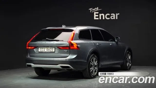2018 Volvo V90 Cross Country T5 Pro AWD Sold VIN YV1PZ102CJ1032417 – engine bay