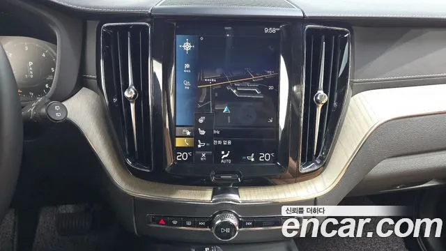 2019 Volvo XC60 2nd Gen D5 Inscription Sold VIN YV1UZ68TCK1180435 – dashboard