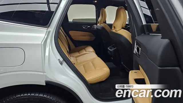 2019 Volvo XC60 2nd Gen T6 Inscription Sold VIN YV1UZA22CK1329050 – exterior detail