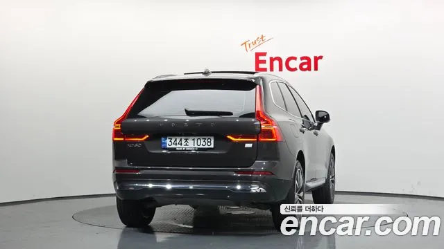 2022 Volvo XC60 2nd Gen T8 Ultimate Bright Sold VIN YV1UZH60DN1055114 – exterior detail