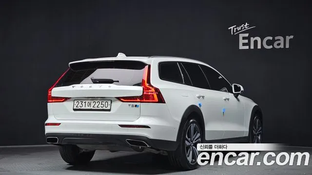 2020 Volvo V60 Cross Country 2nd Gen T5 Pro AWD Sold VIN YV1ZZ102CL1039877 – photo 20