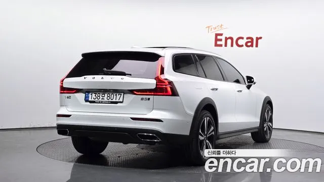 2021 Volvo V60 Cross Country 2nd Gen B5 Pro AWD Sold VIN YV1ZZL12CM1069666 – photo 19