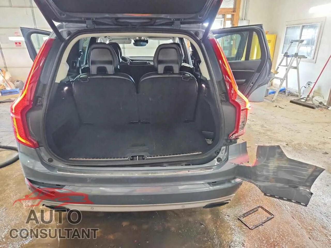 2020 VOLVO XC90 Damaged VIN YV4102PK4L1558016 – engine bay