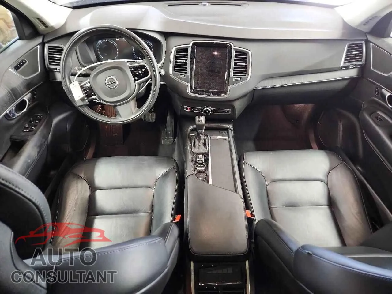 2020 VOLVO XC90 Damaged VIN YV4102PK4L1558016 – undercarriage