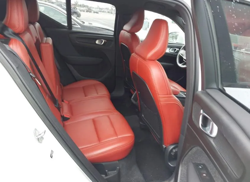 2019 VOLVO XC40 Used VIN YV4162UK9K2059076 – photo 11