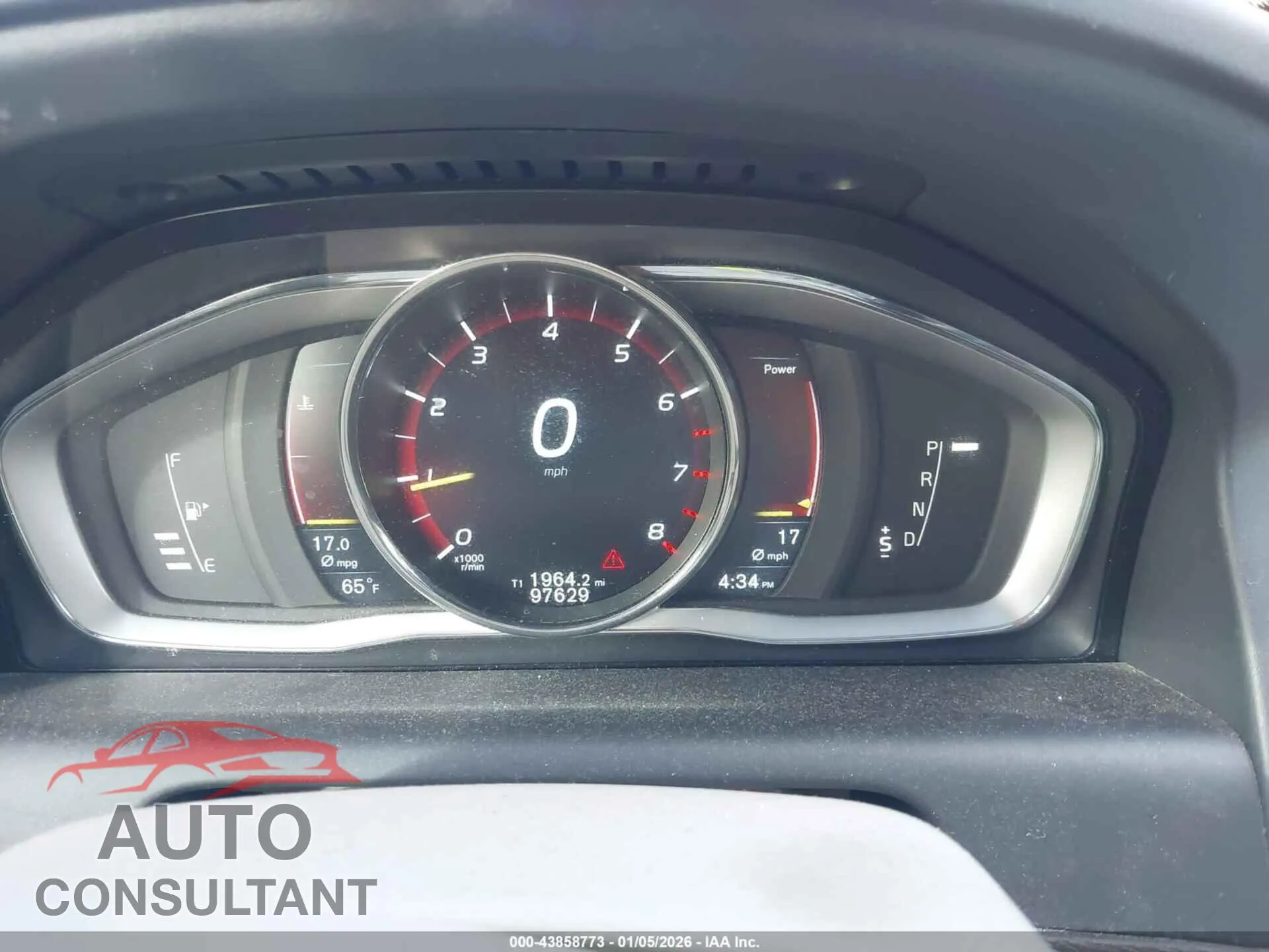 2015 VOLVO XC60 Damaged VIN YV440MDK0F2714418 – exterior detail