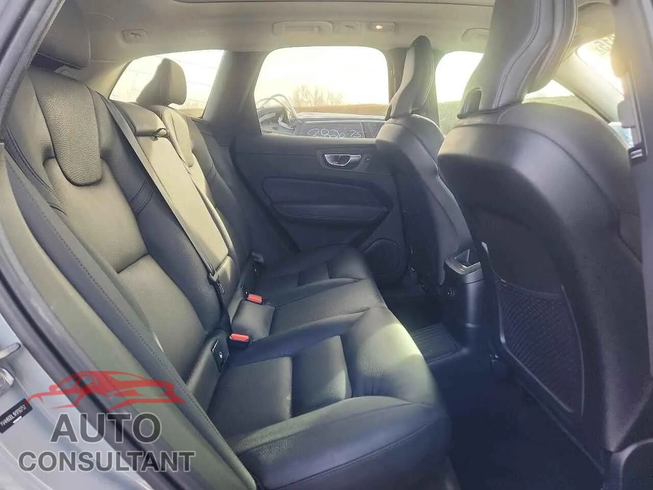 2024 VOLVO XC60 PLUS Damaged VIN YV4H60DL1R1792752 – photo 11