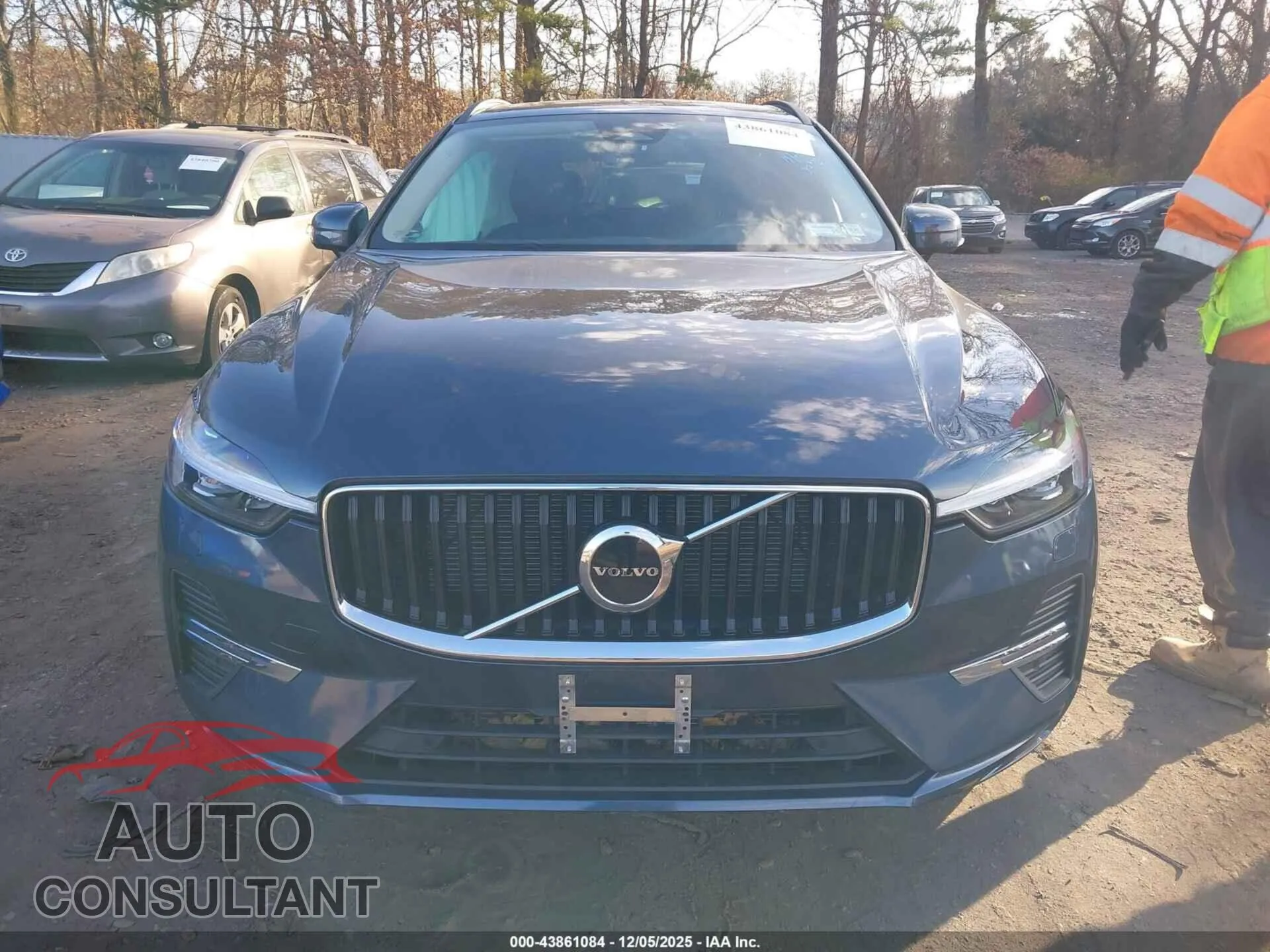 2023 VOLVO XC60 Damaged VIN YV4L12RV5P1322980 – photo 12