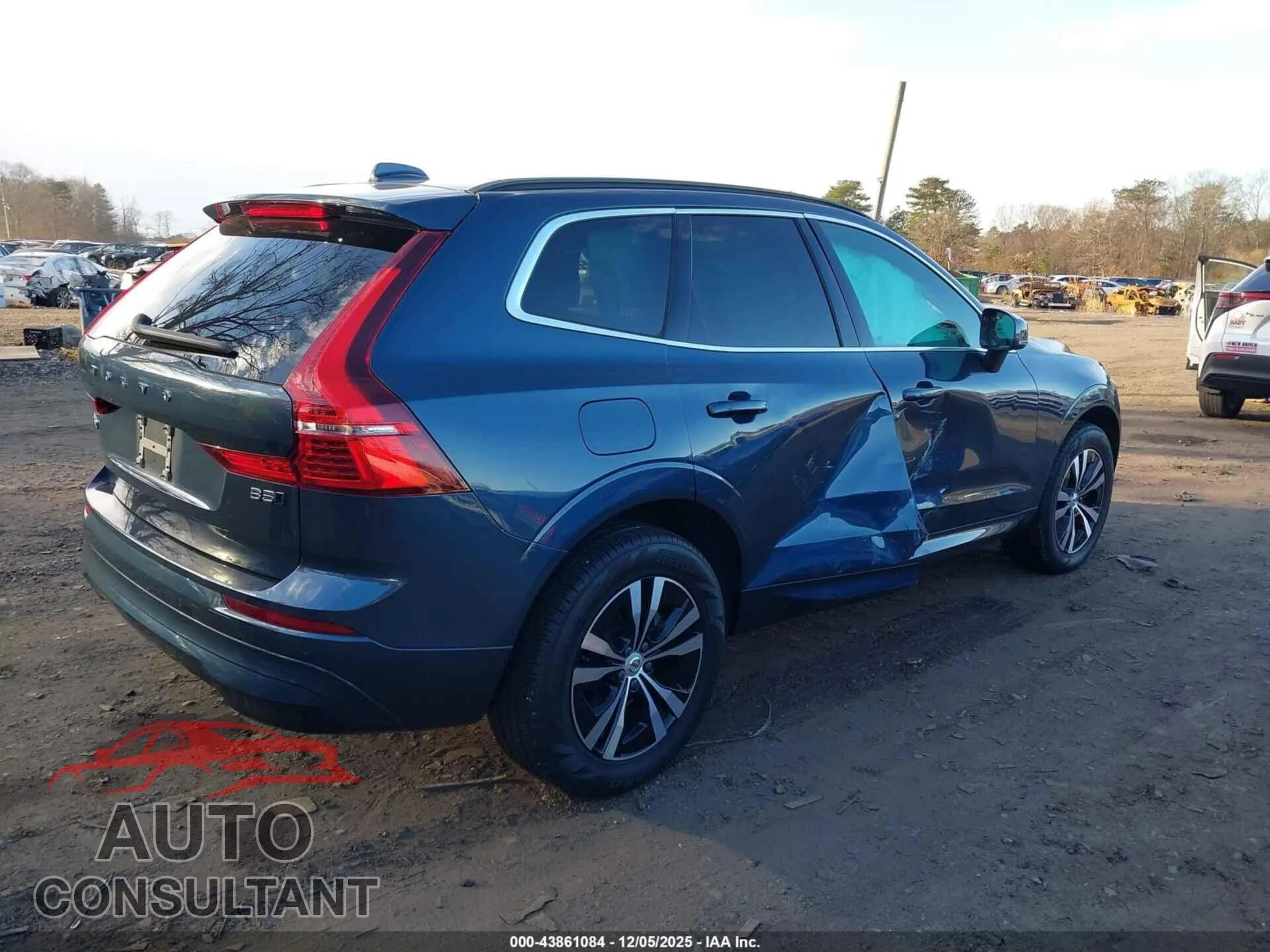 2023 VOLVO XC60 Damaged VIN YV4L12RV5P1322980 – photo 13