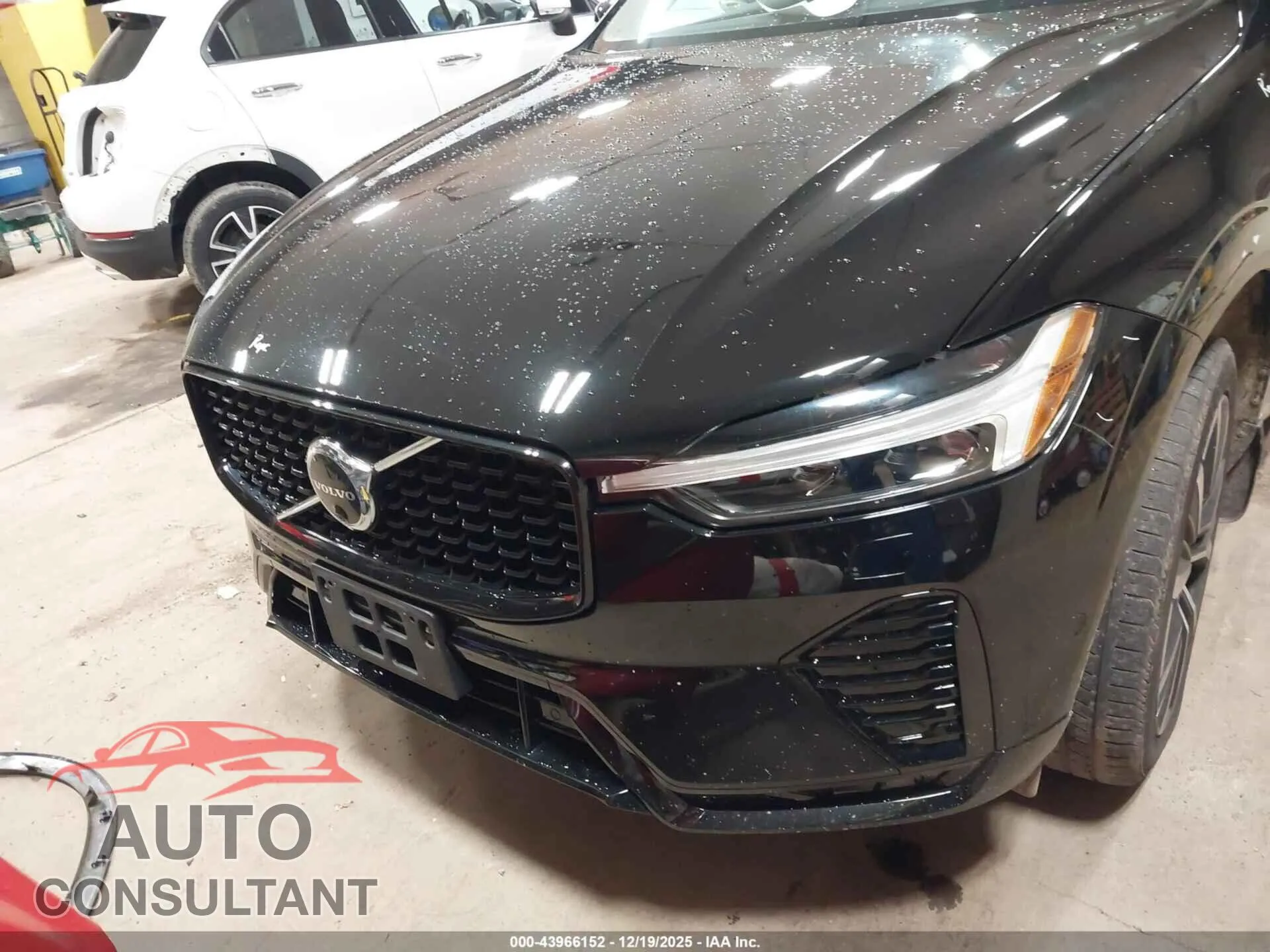 2023 VOLVO XC60 Damaged VIN YV4L12RW7P1288940 – photo 12
