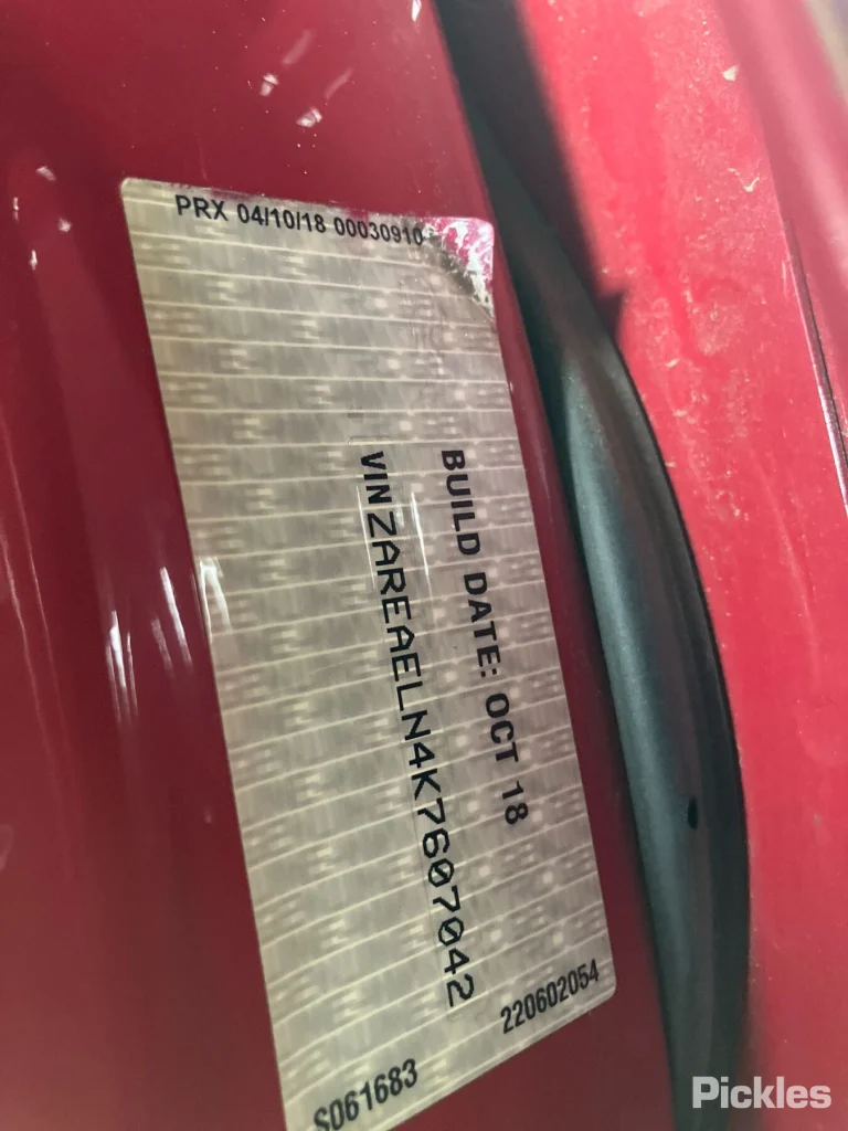 2019 Alfa Romeo Giulia Damaged VIN ZAREAELN4K7607042 – exterior detail