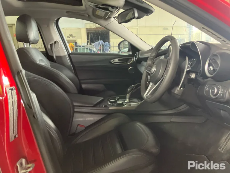 2019 Alfa Romeo Giulia Damaged VIN ZAREAELN4K7607042 – photo 15