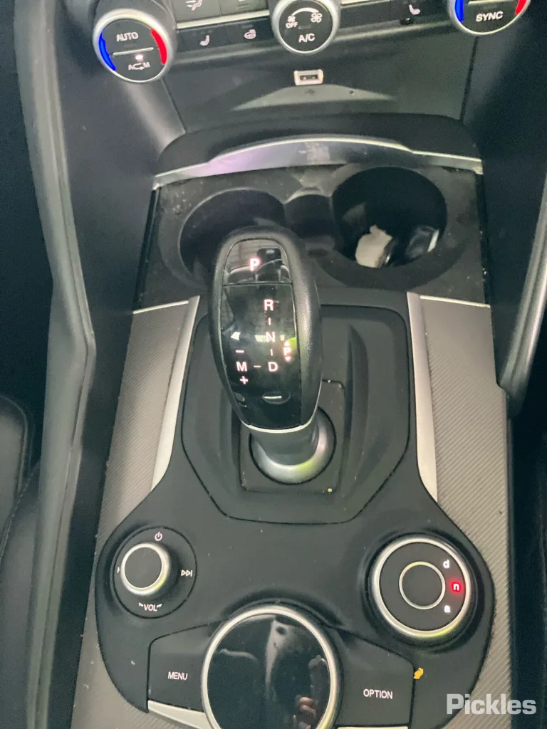 2019 Alfa Romeo Giulia Damaged VIN ZAREAELN4K7607042 – photo 23