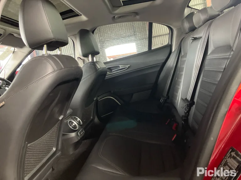 2019 Alfa Romeo Giulia Damaged VIN ZAREAELN4K7607042 – photo 27