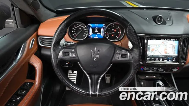 2017 Maserati Levante 3.0 Diesel AWD Sport Sold VIN ZN661TUGXHX231604 – interior seats 2017 Maserati Levante 3.0 Diesel AWD Sport Sold VIN ZN661TUGXHX231604 – interior seats