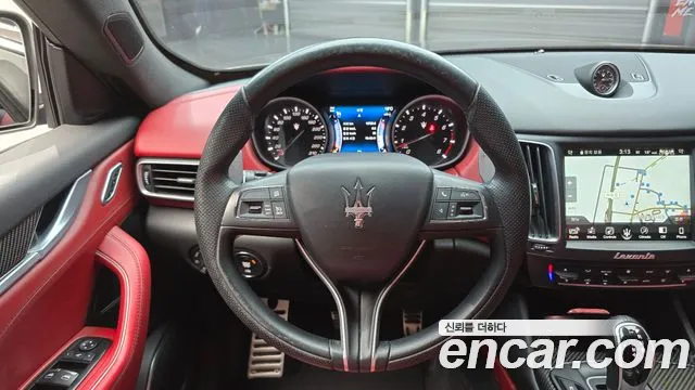 2017 Maserati Levante 3.0 AWD Sport Sold VIN ZN661XUG1HX239324 – trunk area