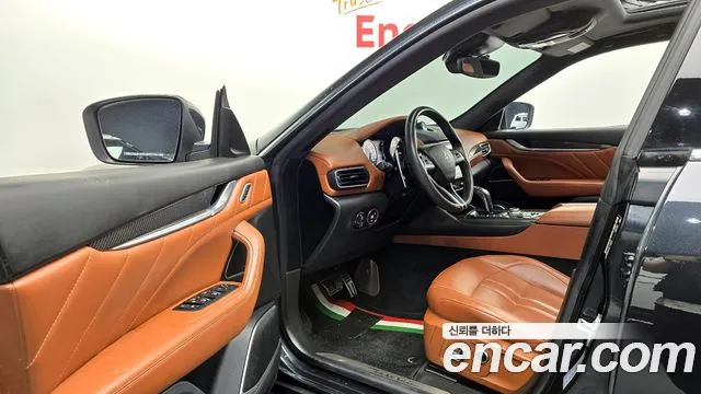 2021 Maserati Levante 3.0 AWD Modena Sold VIN ZN661XUG8MX377050 – interior seats