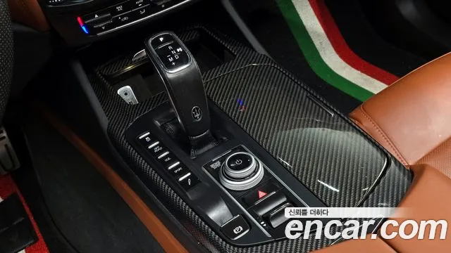 2021 Maserati Levante 3.0 AWD Modena Sold VIN ZN661XUG8MX377050 – exterior detail