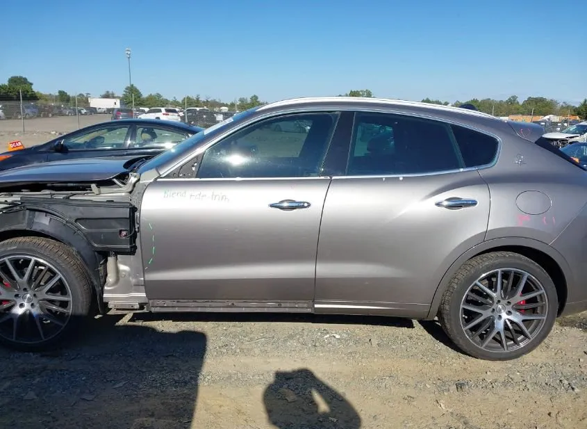 2021 MASERATI Levante Used VIN ZN661XUL2MX359608 – exterior detail 2021 MASERATI Levante Used VIN ZN661XUL2MX359608 – exterior detail