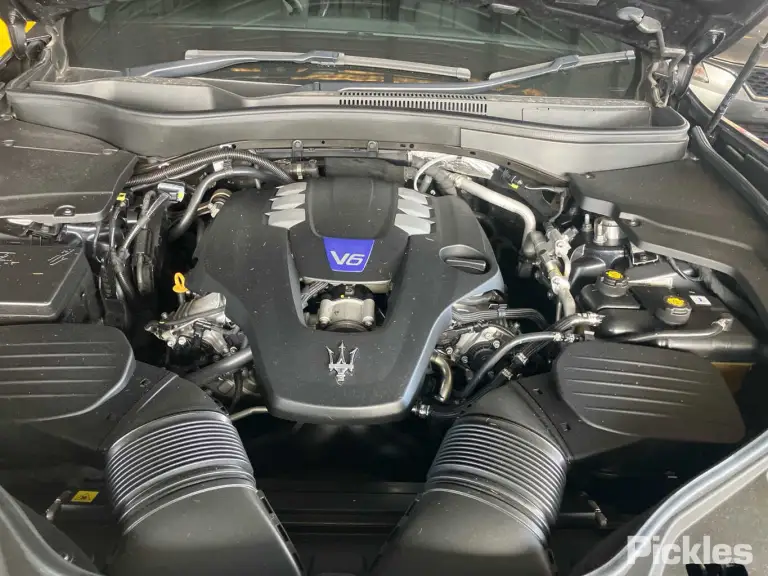 2019 Maserati Levante Damaged VIN ZN6YU61D00X336643 – engine bay